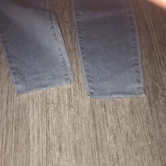 PAIGE Verdugo Ankle Straight Leg in LIGHT BLUE WASH - Picture 3 of 10